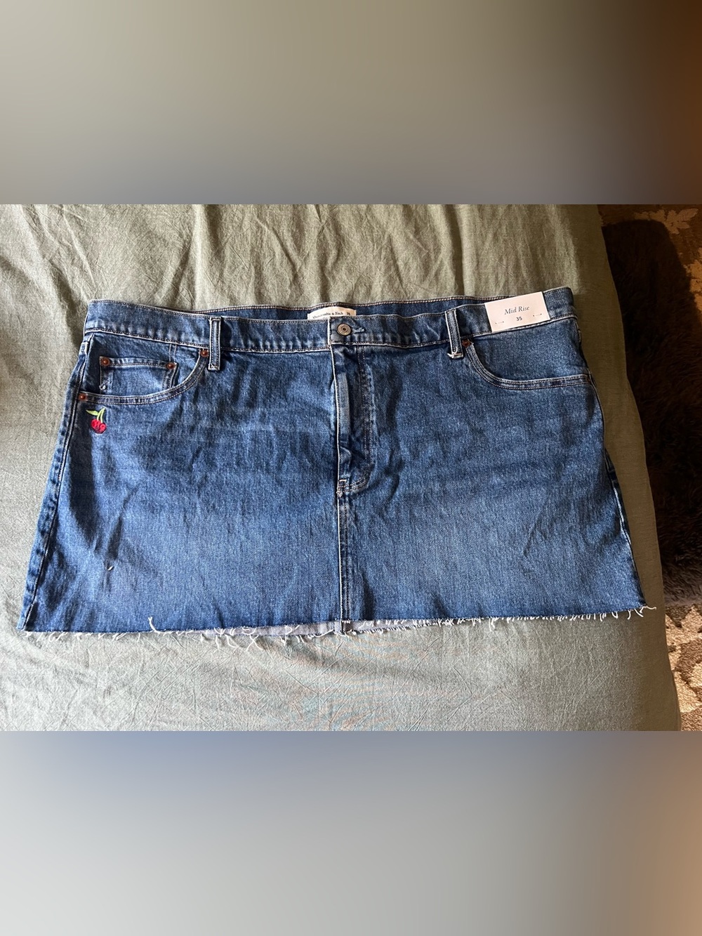 Abercrombie & Fitch Mid Rise Plus Size Denim Skirt